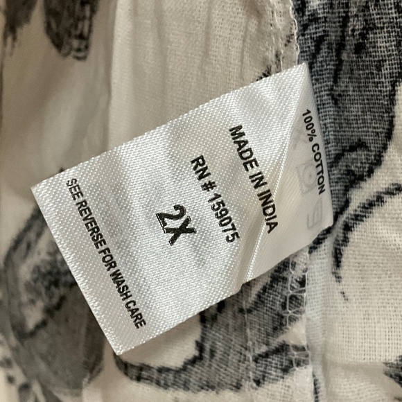 US Together Plus Empire Waist Dress Black/White/Floral Size 2X - Picture 4 of 14